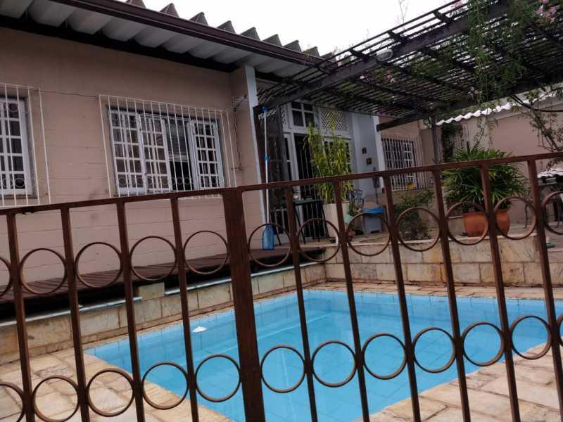 Casa à venda com 2 quartos, 200m² - Foto 7