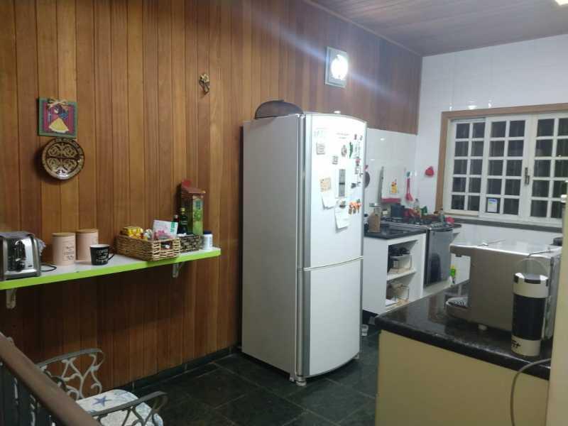 Casa à venda com 2 quartos, 200m² - Foto 10