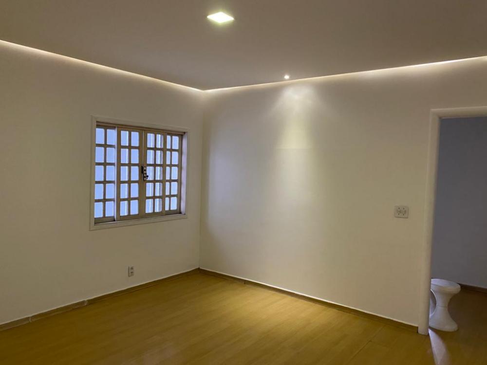 Casa de Condomínio à venda com 3 quartos, 552m² - Foto 48