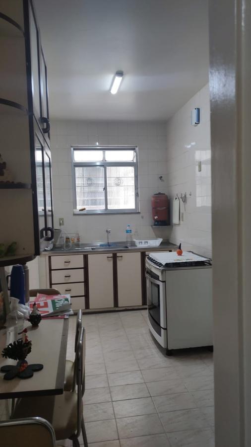 Apartamento à venda com 2 quartos, 80m² - Foto 18