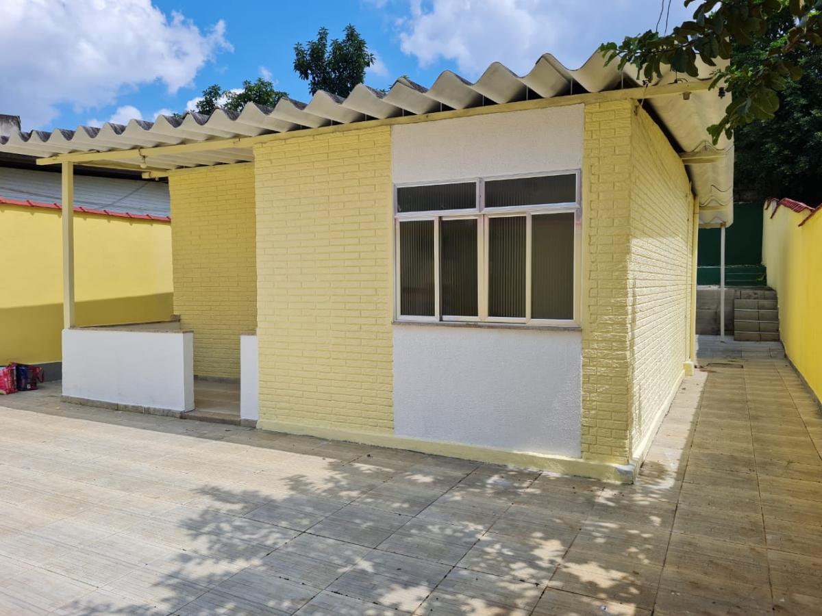 Casa à venda com 2 quartos, 225m² - Foto 3