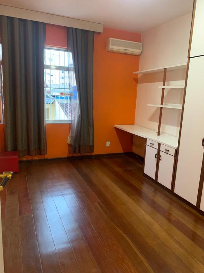 Apartamento à venda com 4 quartos, 165m² - Foto 14