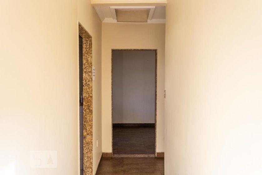 Casa à venda com 2 quartos, 100m² - Foto 17