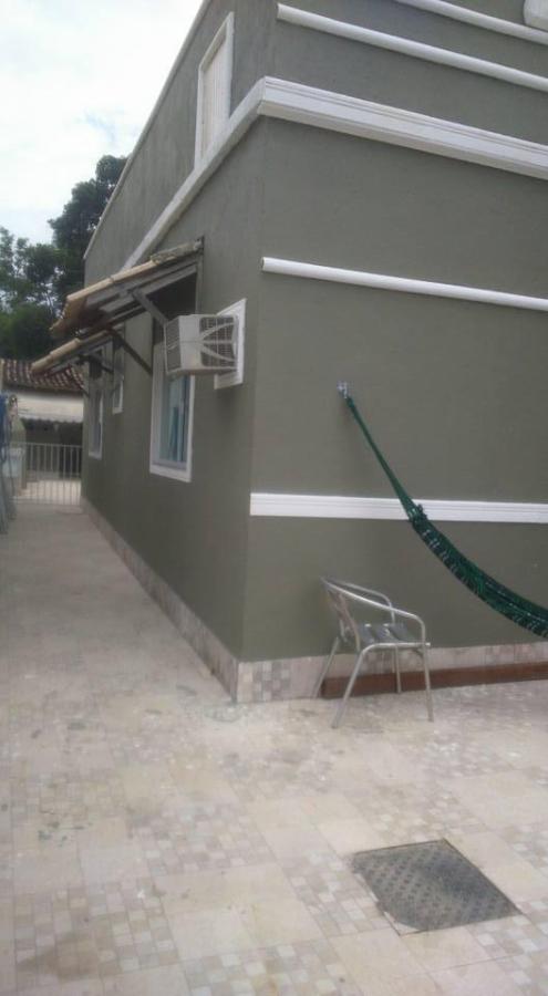 Casa de Condomínio à venda com 3 quartos, 270m² - Foto 2