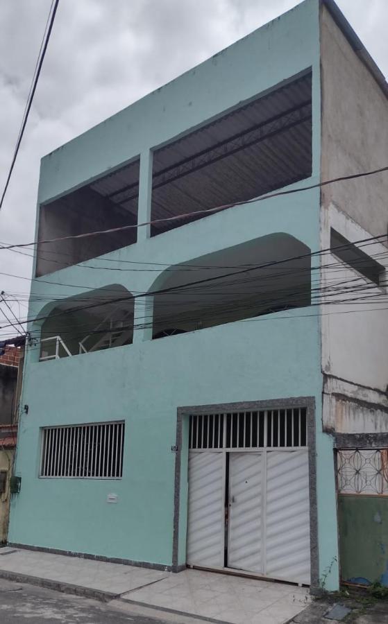 Casa à venda com 3 quartos, 300m² - Foto 1