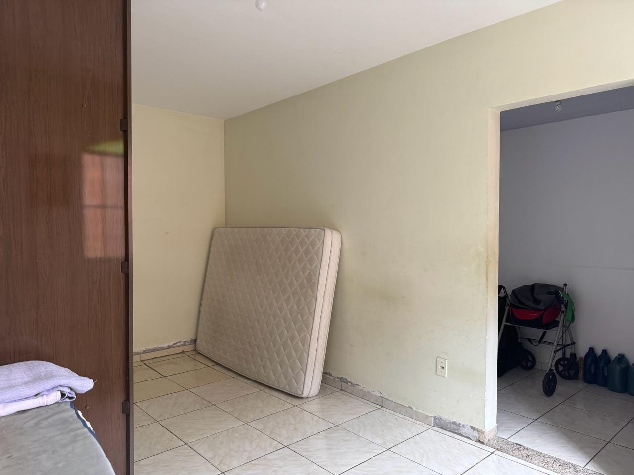 Casa à venda com 3 quartos, 300m² - Foto 7