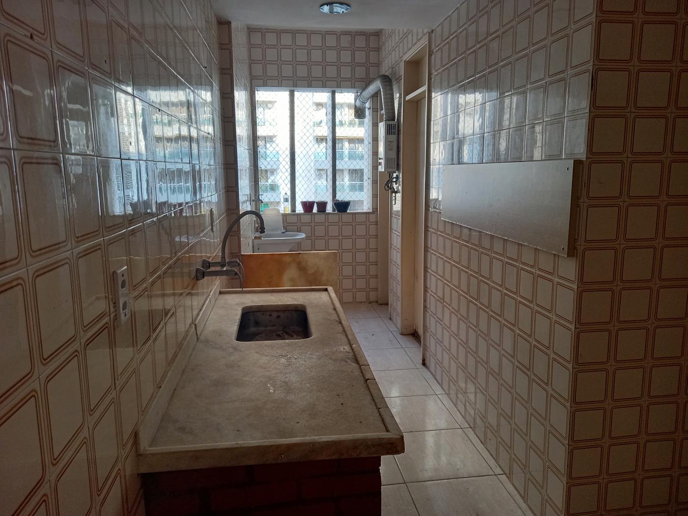 Apartamento à venda com 2 quartos, 68m² - Foto 10