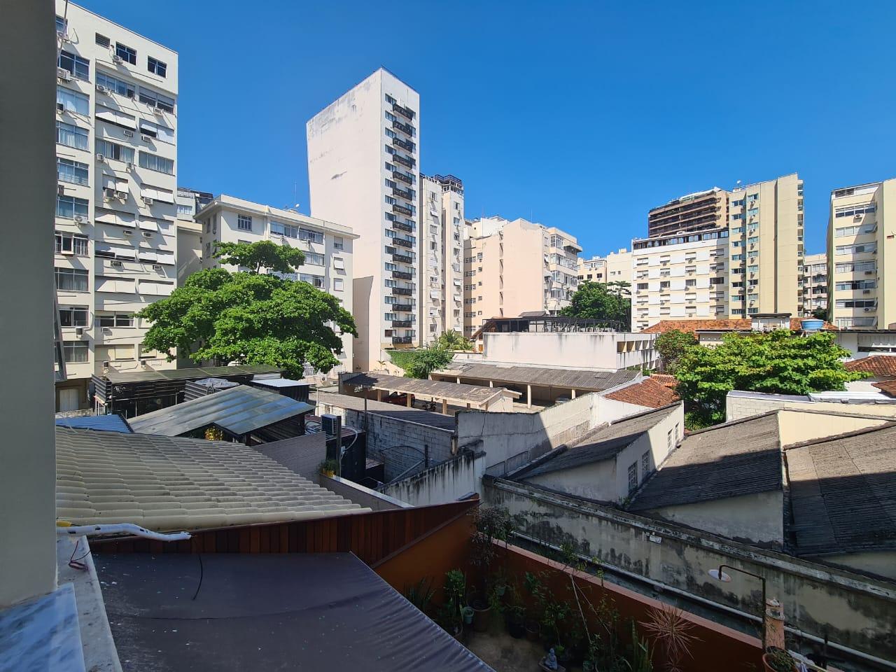 Apartamento à venda com 1 quarto, 50m² - Foto 4