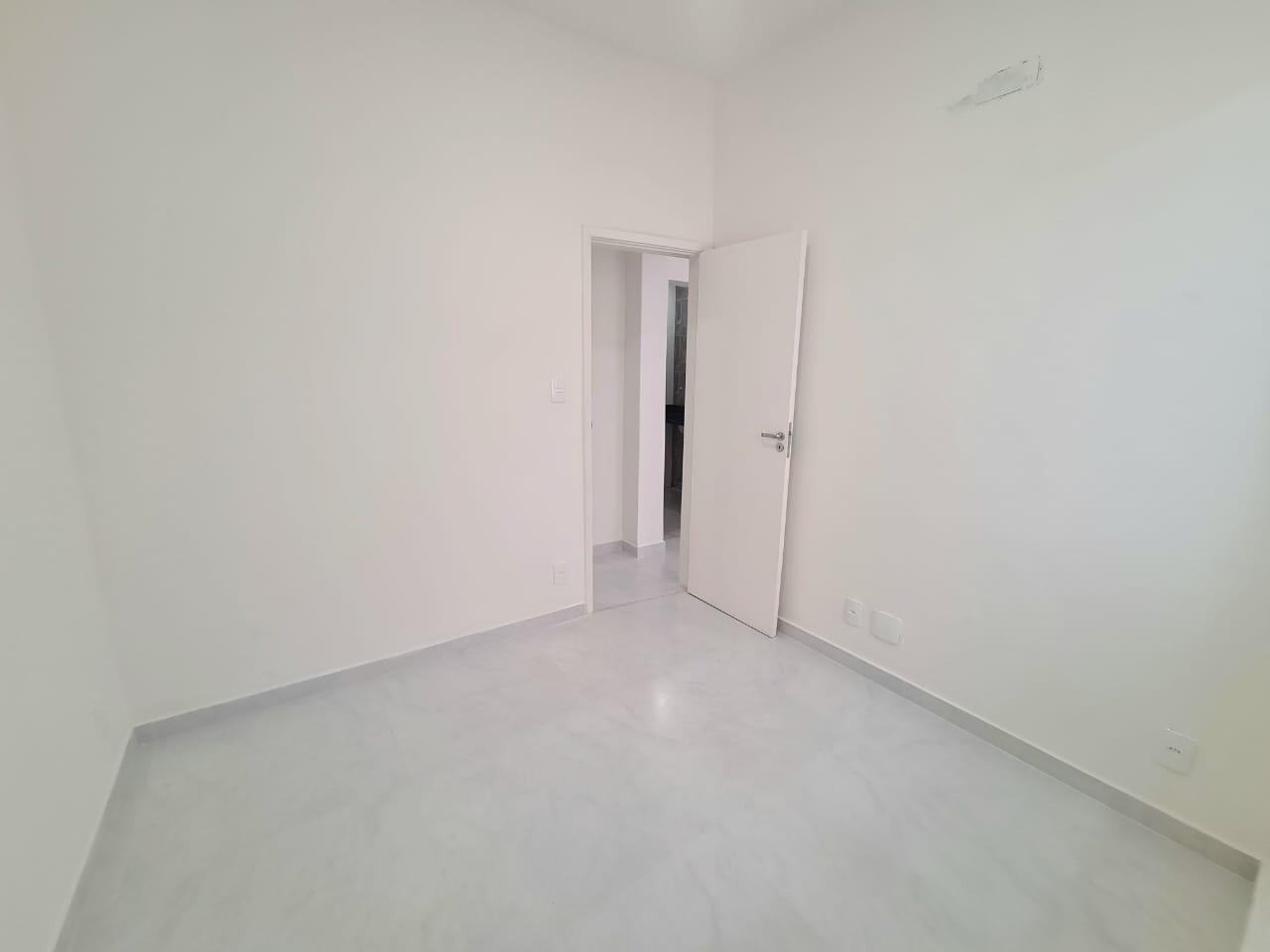 Apartamento à venda com 1 quarto, 40m² - Foto 12