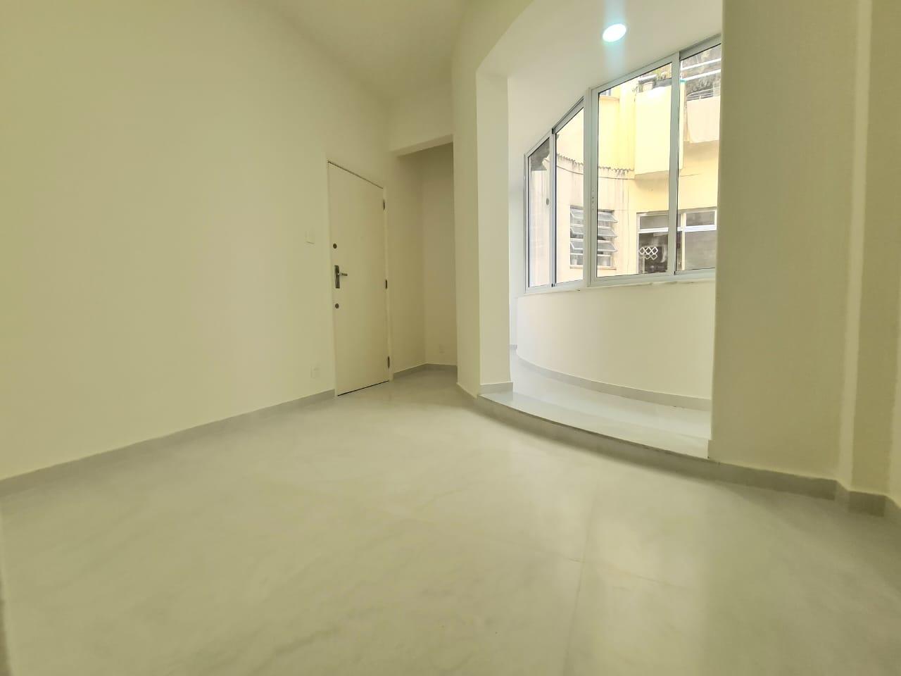 Apartamento à venda com 1 quarto, 40m² - Foto 3