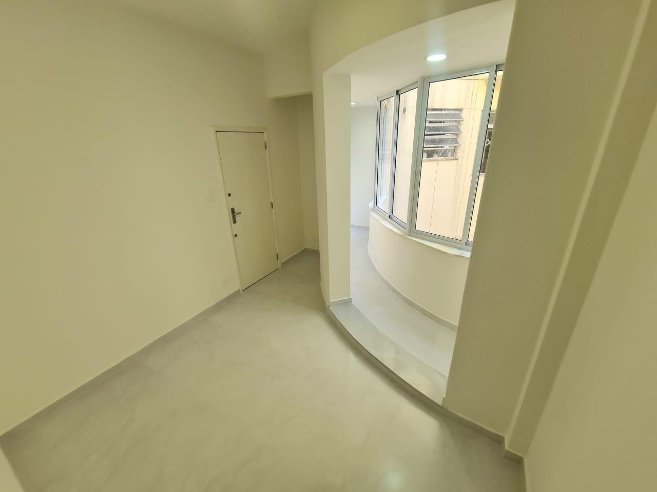 Apartamento à venda com 1 quarto, 40m² - Foto 5