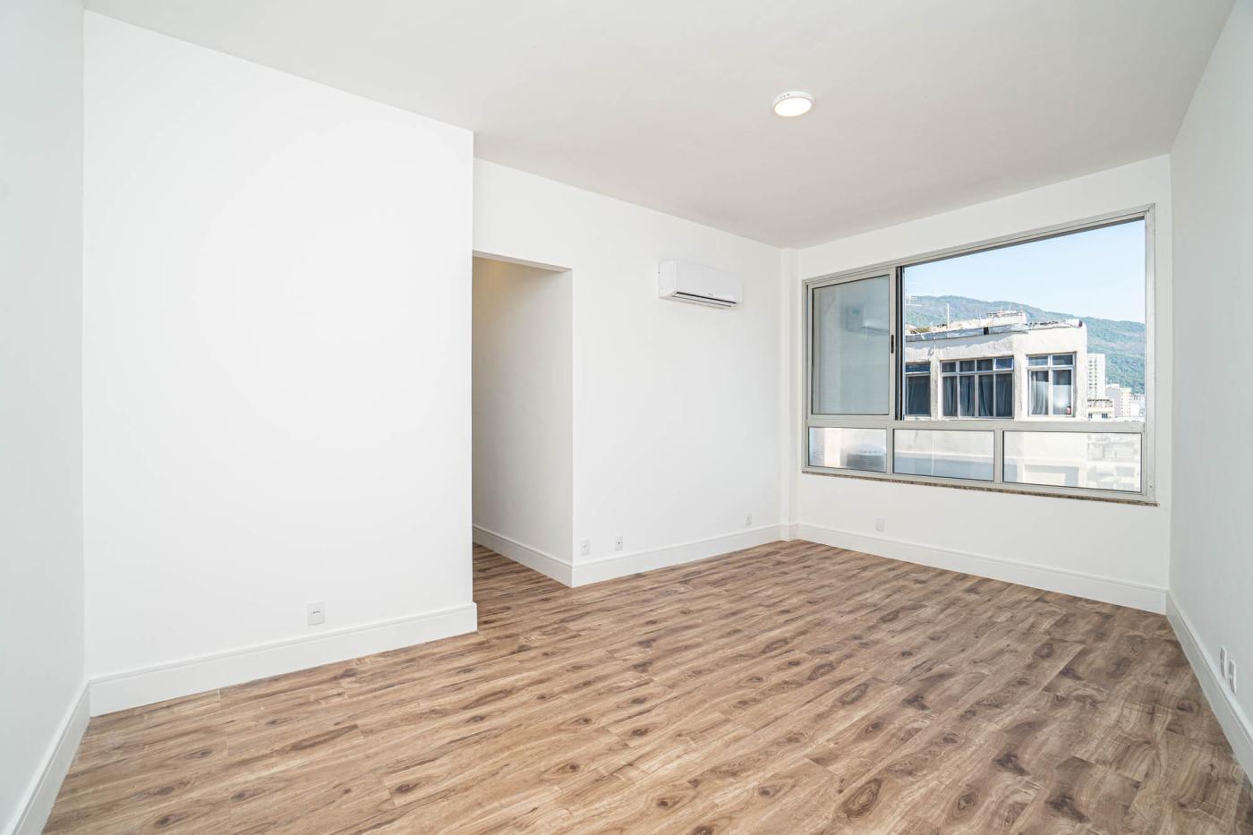 Apartamento à venda com 4 quartos, 130m² - Foto 7