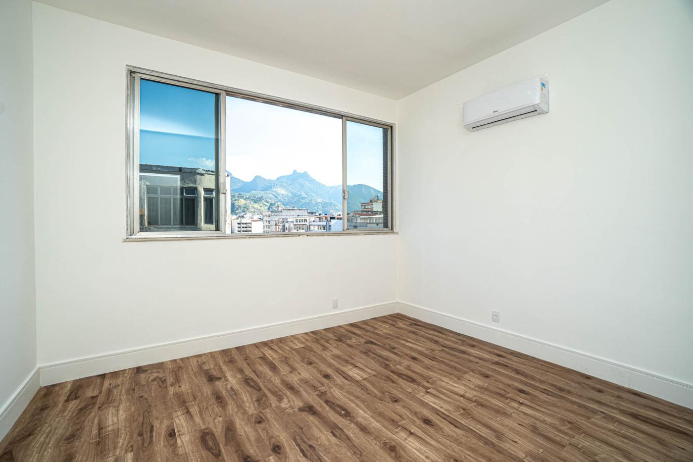 Apartamento à venda com 4 quartos, 130m² - Foto 5