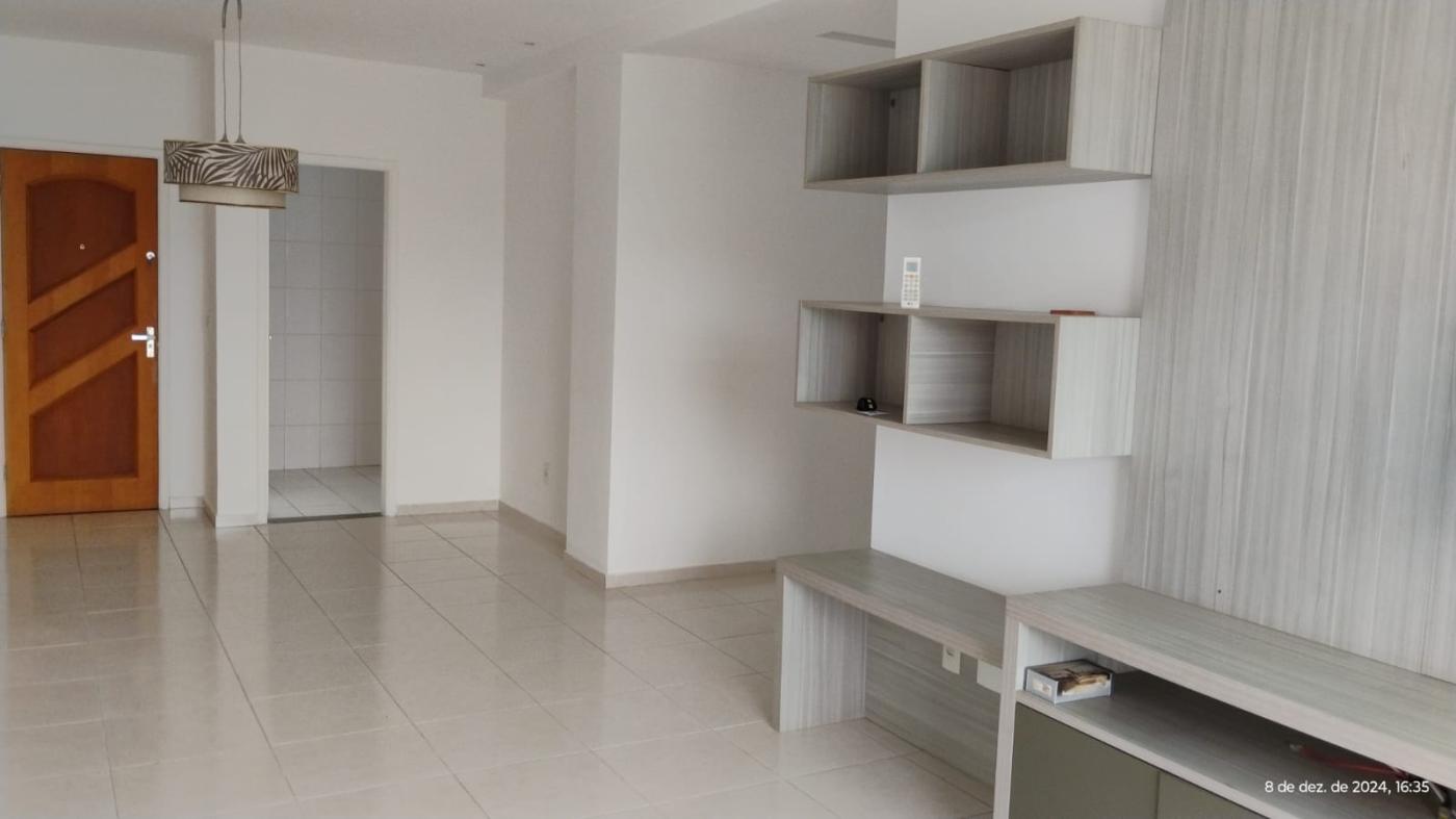 Apartamento à venda com 3 quartos, 96m² - Foto 9