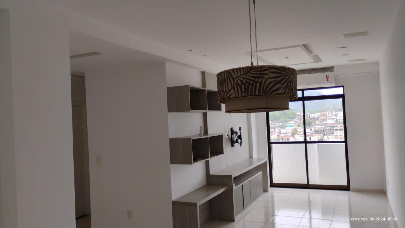 Apartamento à venda com 3 quartos, 96m² - Foto 13