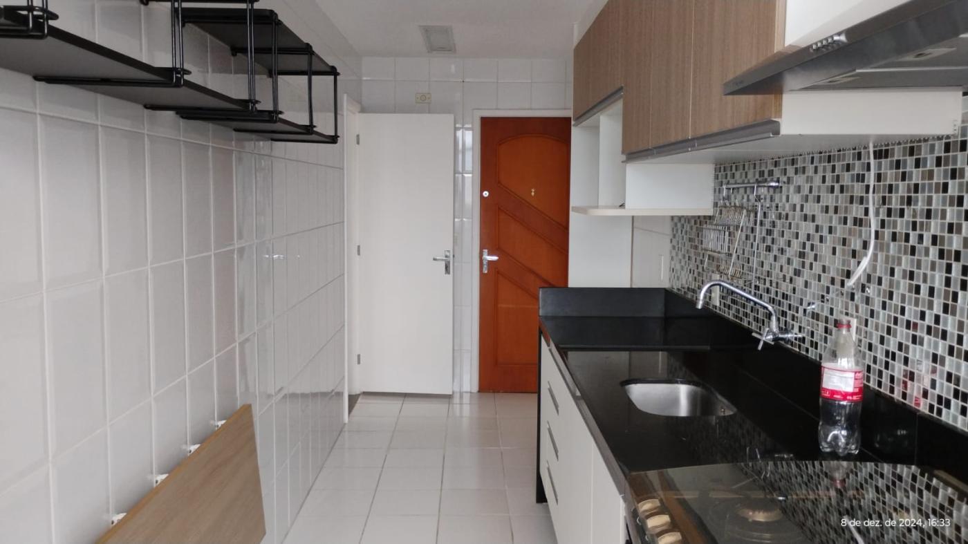 Apartamento à venda com 3 quartos, 96m² - Foto 18