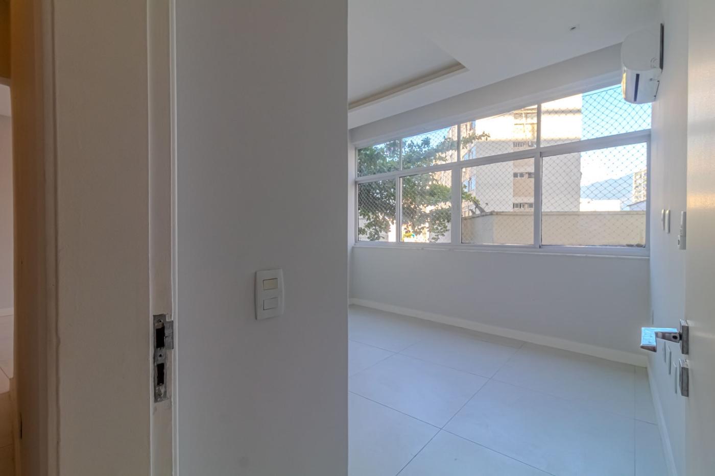 Apartamento à venda com 3 quartos, 112m² - Foto 15