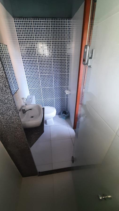 Casa à venda com 8 quartos, 600m² - Foto 17